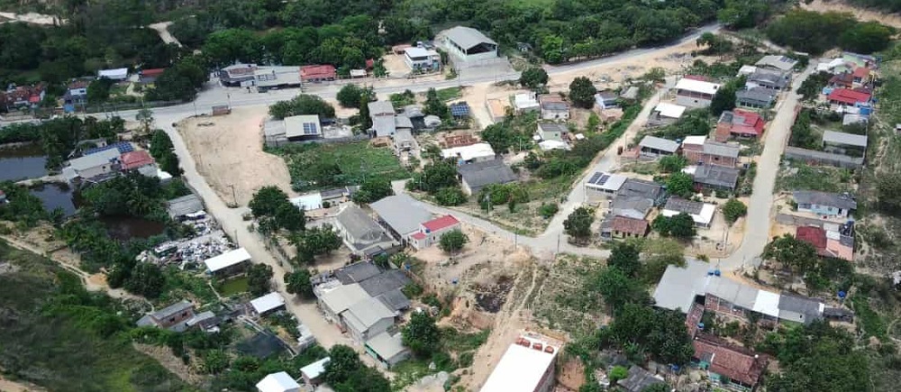Pavimentação do bairro Vila João Gomes entra na reta final em Barra de São Francisco