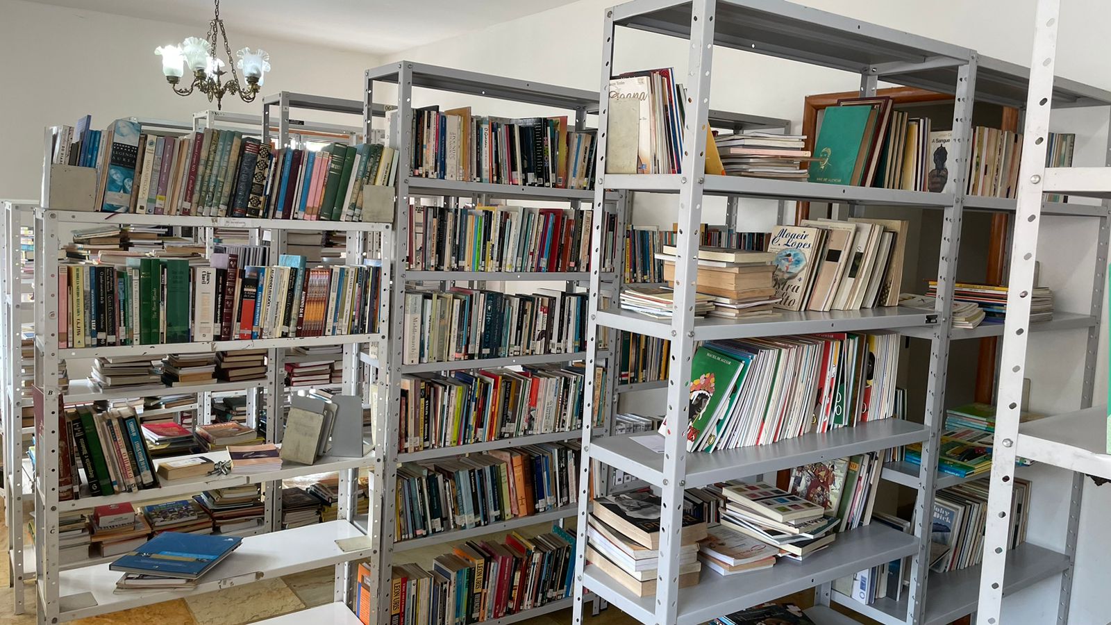 Biblioteca Municipal será reativada na  sede da Secultur, na Vila Gonçalves