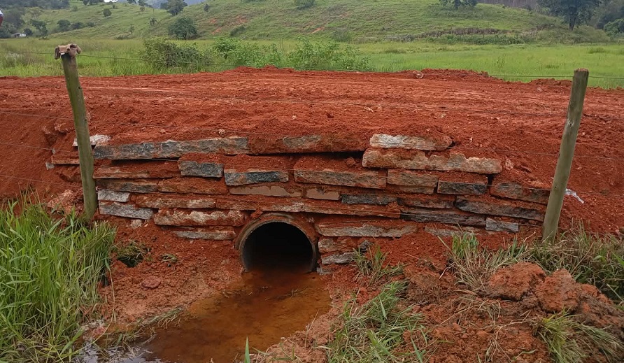 Mais um bueiro é construído em Monte Sinai; agora são 318 em pouco mais de cinco anos
