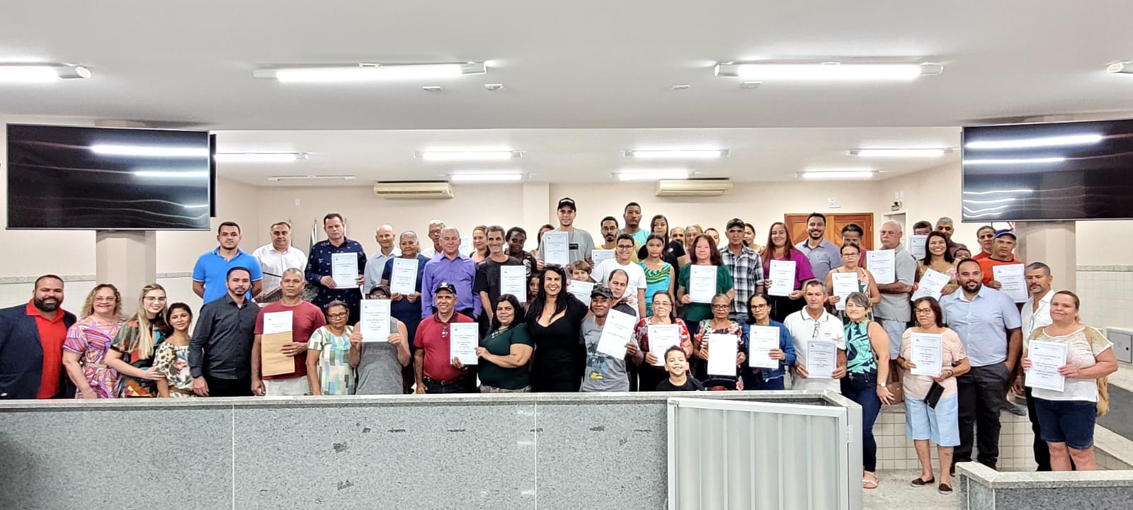 Imagem da Galeria: 2ª Entrega do ano de Títulos da Regularização Fundiária - 23 de agosto de 2023