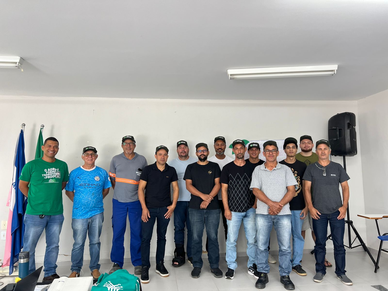 Imagem da notícia: Curso de Comandos Elétricos qualifica alunos para o mercado de trabalho em Barra de São Francisco