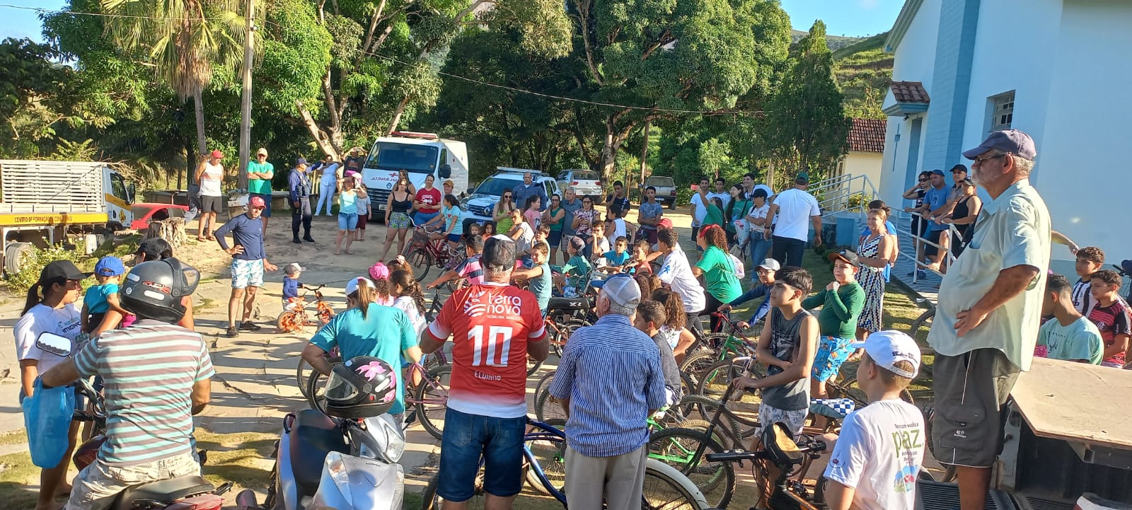 Imagem da notícia: Passeio ciclístico e plantio de mudas marca aniversário de imigrantes luteranos no córrego do Itá