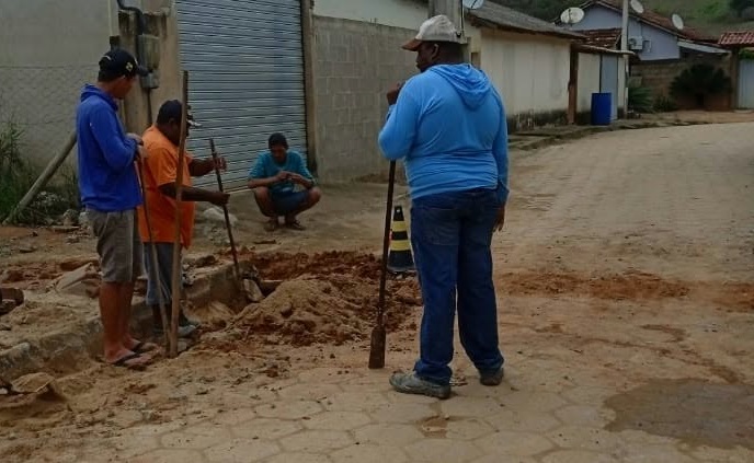 Imagem da notícia: Prefeitura amplia rede de abastecimento de água na sede do distrito de Itaperuna