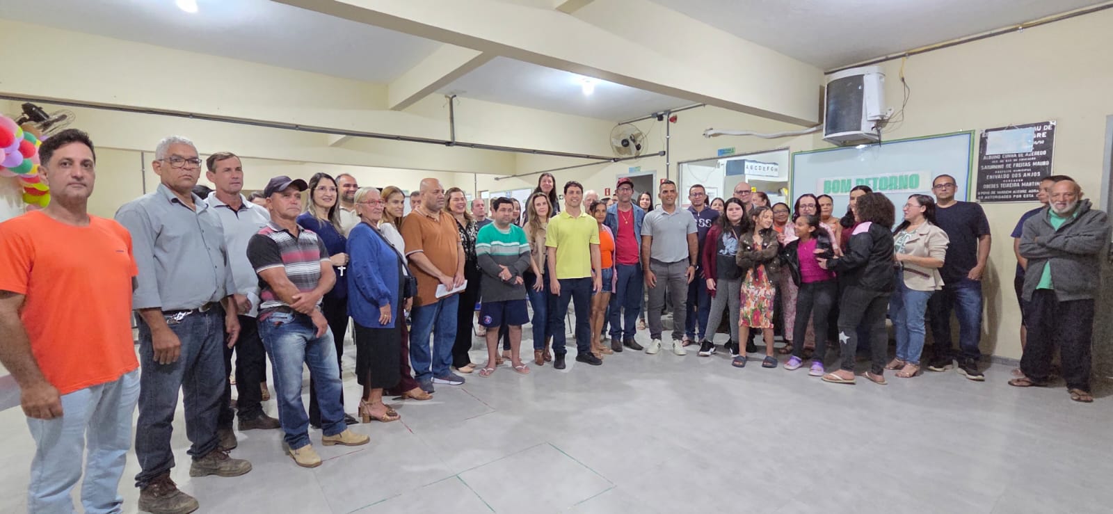 Imagem da notícia: Assinada ordem de serviço para reforma geral da Escola Municipal de Vargem Alegre