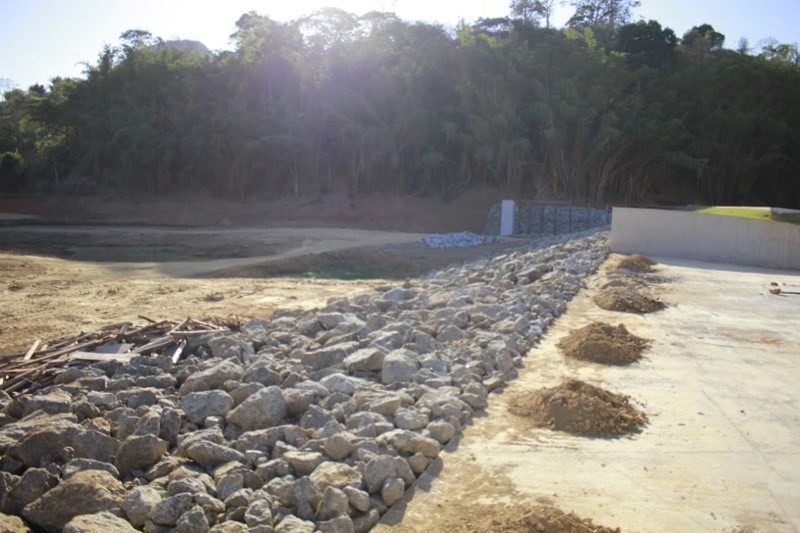 Imagem da notícia: Prefeitura recebe primeira parcela de R$ 2,1 milhões para obra da nova barragem