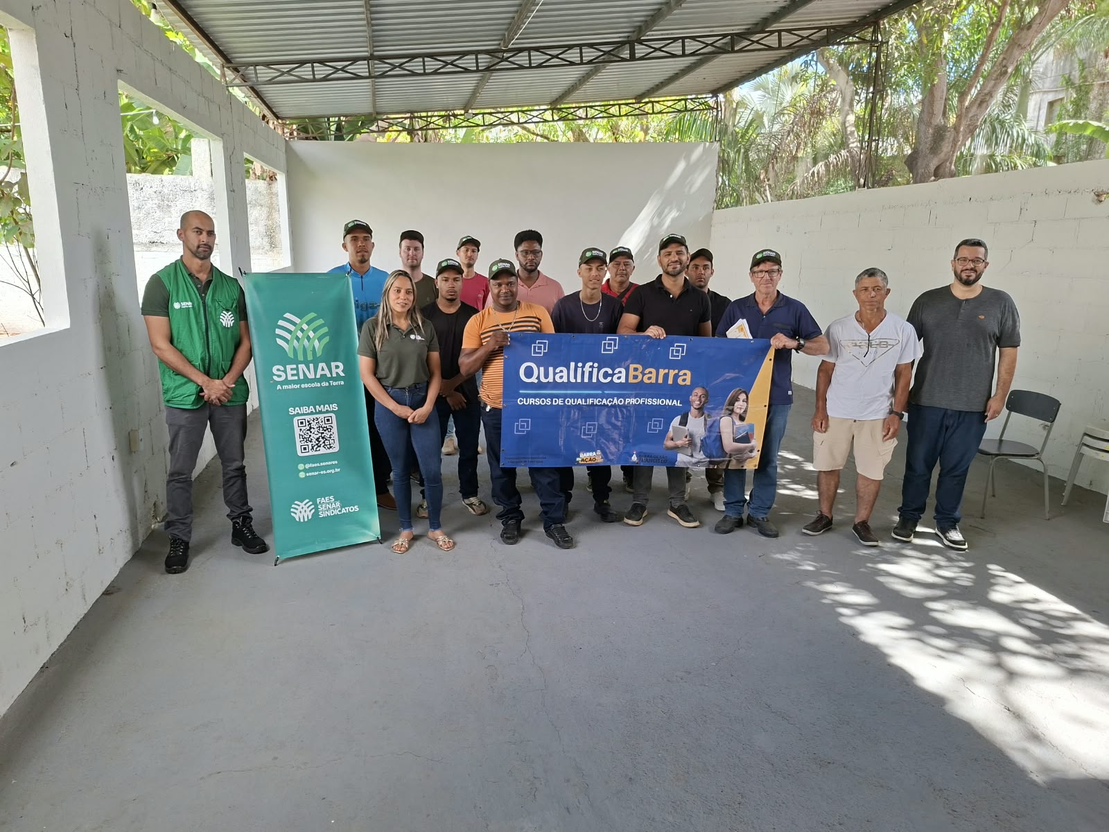Imagem da notícia: Prefeitura realiza capacitações para Eletricista Rural e Produção de Salgados e Doces