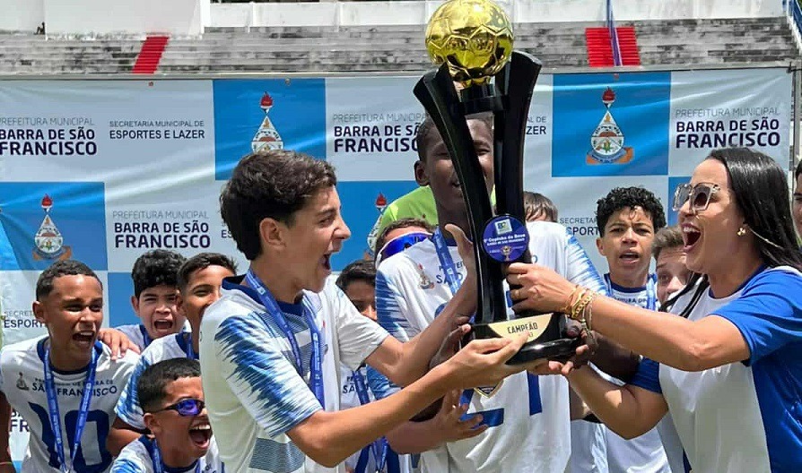 Imagem da notícia: Prefeitura amplia investimentos e fortalece o esporte nos últimos quatro anos