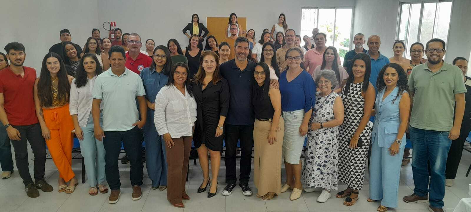 Imagem da notícia: Barra de São Francisco avança na implantação do Serviço de Família Acolhedora