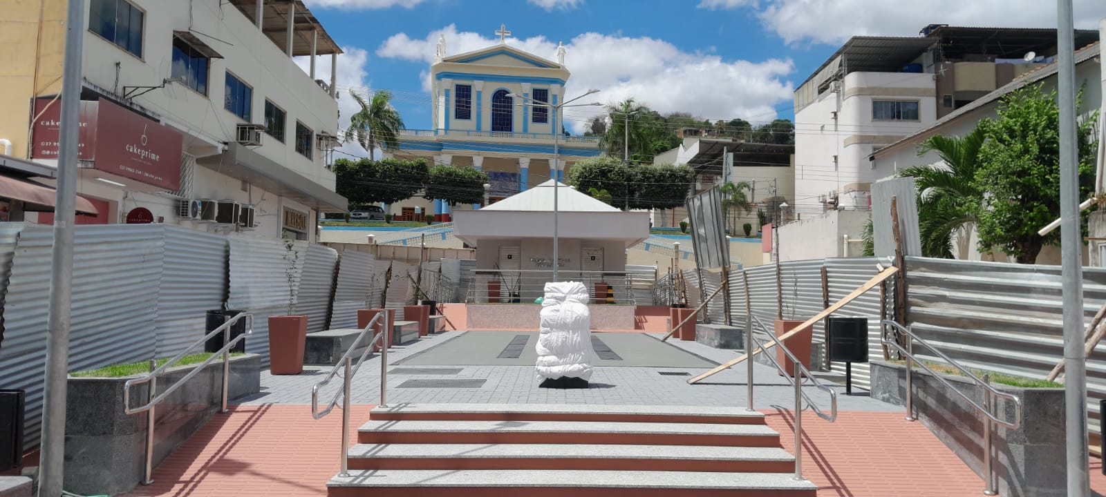 Imagem da notícia: Segunda Fonte Luminosa da Praça da Bíblia está concluída e será inaugurada dia 1º de outubro em Barra de São Francisco