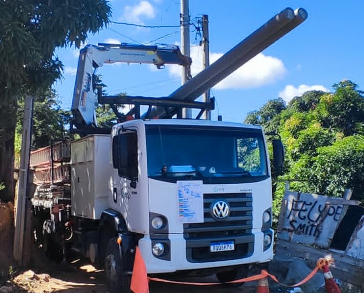 Imagem da notícia: Prefeitura moderniza rede elétrica e amplia iluminação pública na Rua Filomena Bonin em Vila Gonçalves
