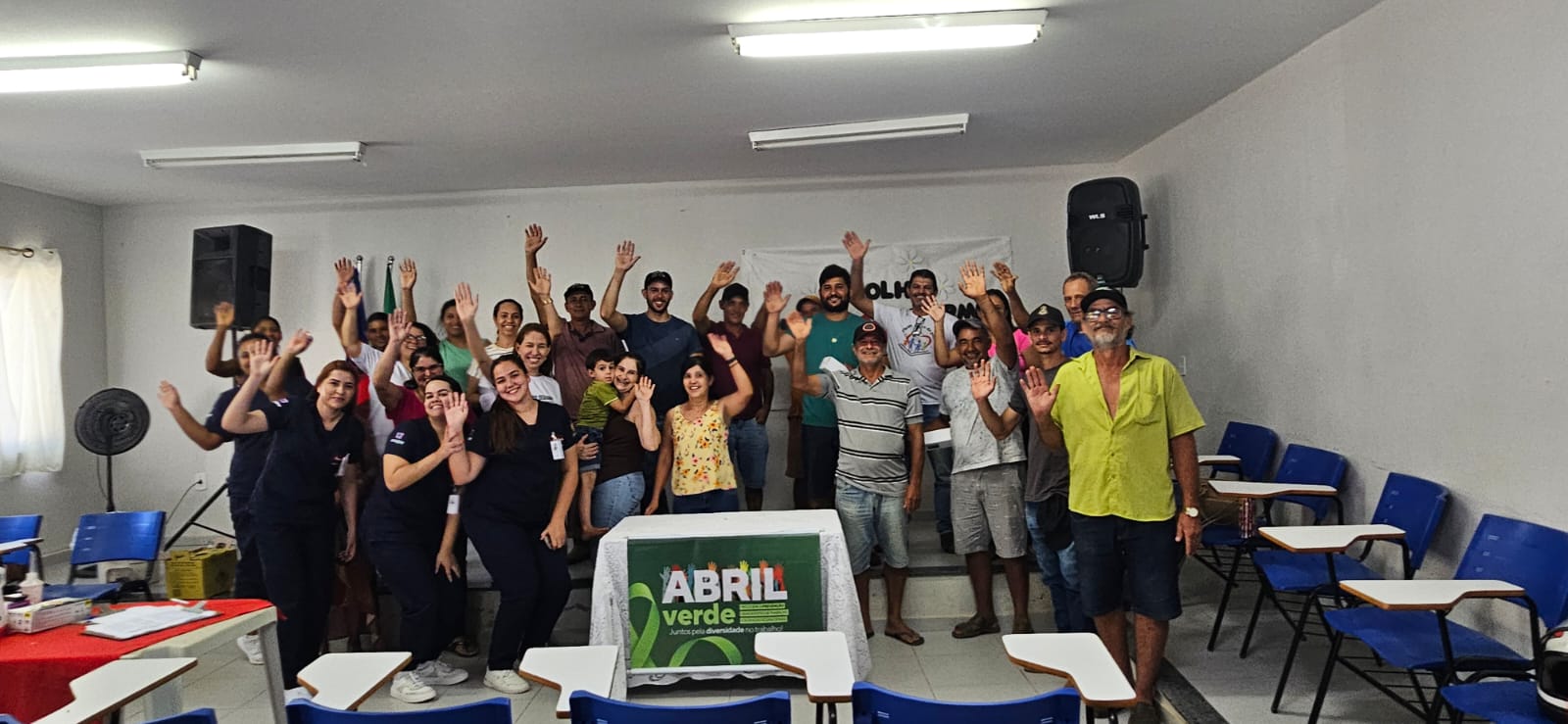 Imagem da notícia: Palestra orienta agricultores do PAA sobre saúde e prevenção de acidentes no campo em Barra de São Francisco