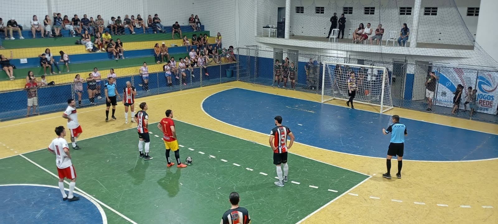 Imagem da notícia: Perna de Pau de Futsal tem rodada com três jogos e destaque para as categorias feminina e masculina