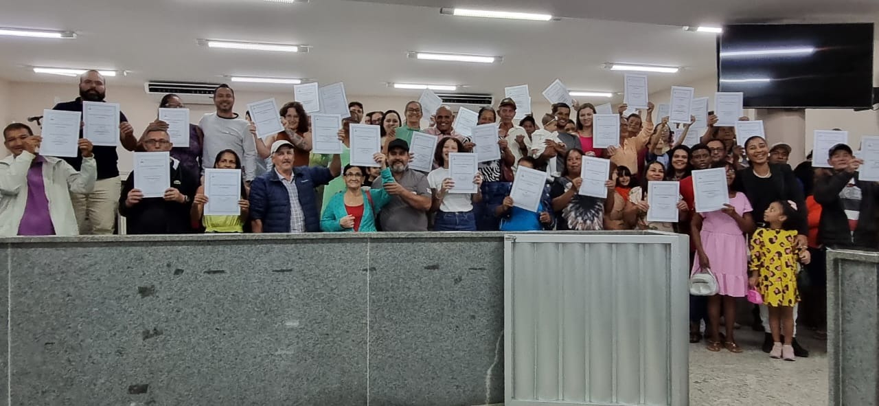 Imagem da notícia: Habitação e Regularização Fundiária realiza 31 topografias e confecciona 9 títulos em fevereiro