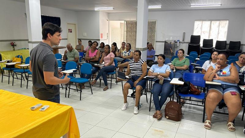 Imagem da notícia: Secretaria Municipal de Saúde investe em tecnologia e capacita Agentes Comunitários de Saúde