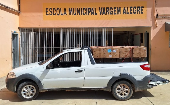 Imagem da notícia: Prefeitura investe na climatização das salas de aula da Escola Municipal de Vargem Alegre